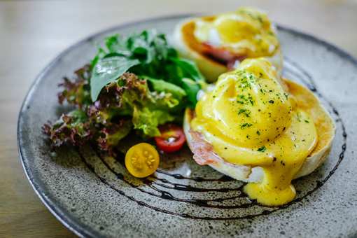 7 Best Brunch Spots in Alaska!