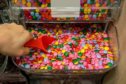 7 Best Candy Shops in Alaska!