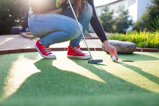 6 Best Mini Golf Courses in Alaska