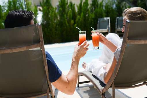 10 Best Resorts for Couples in Alaska!